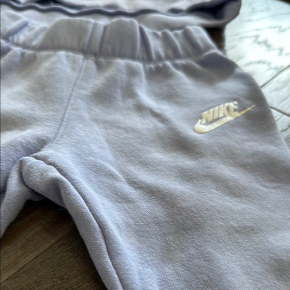 NIKE Club Fleece Hoodie + Pants Set (2T) - Picture 5 of 11